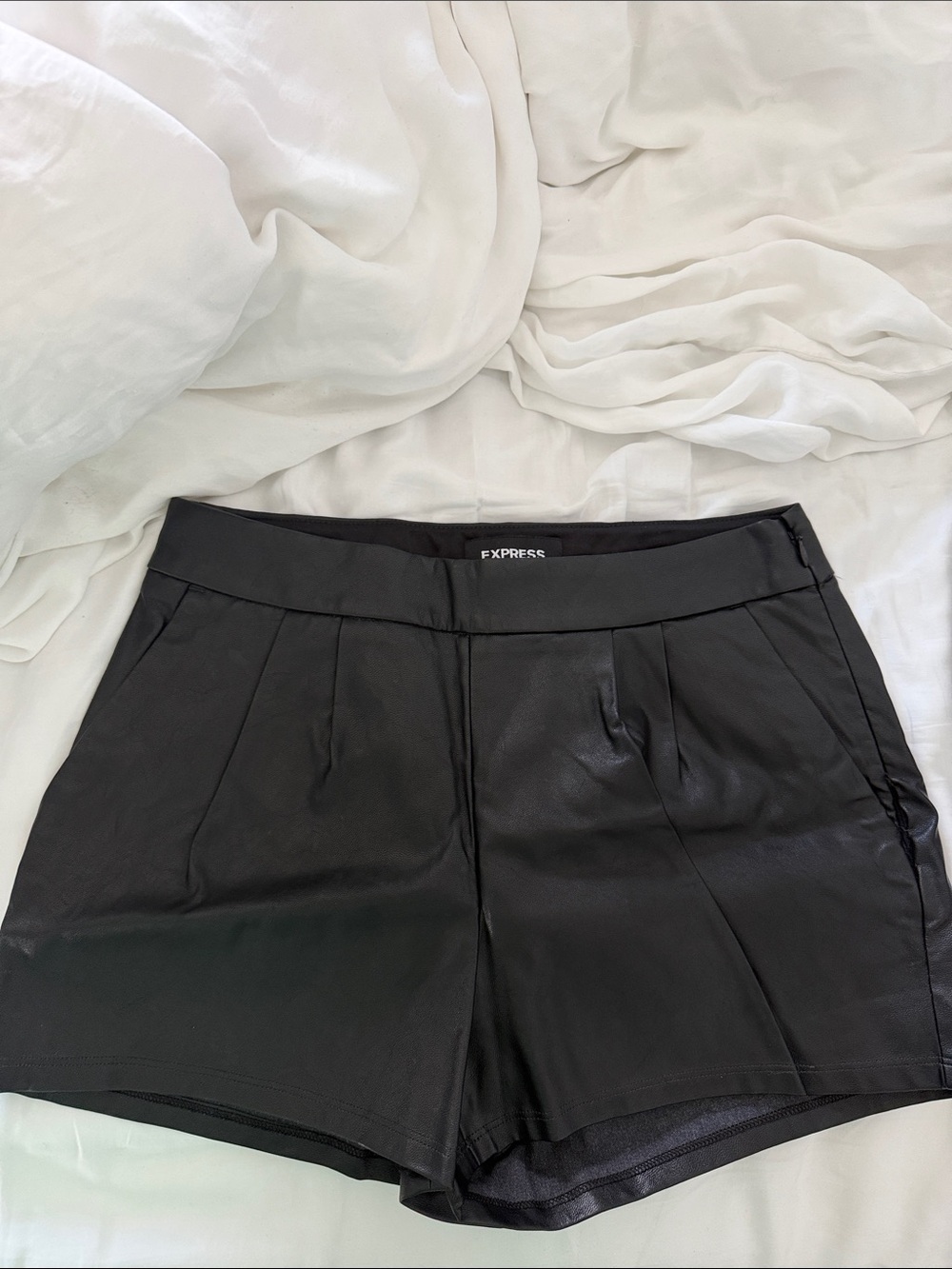 Express Black High-Waist Pleated Women’s Shorts